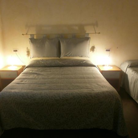 Albergo Vecchio Pavone Borgaro Torinese Kültér fotó